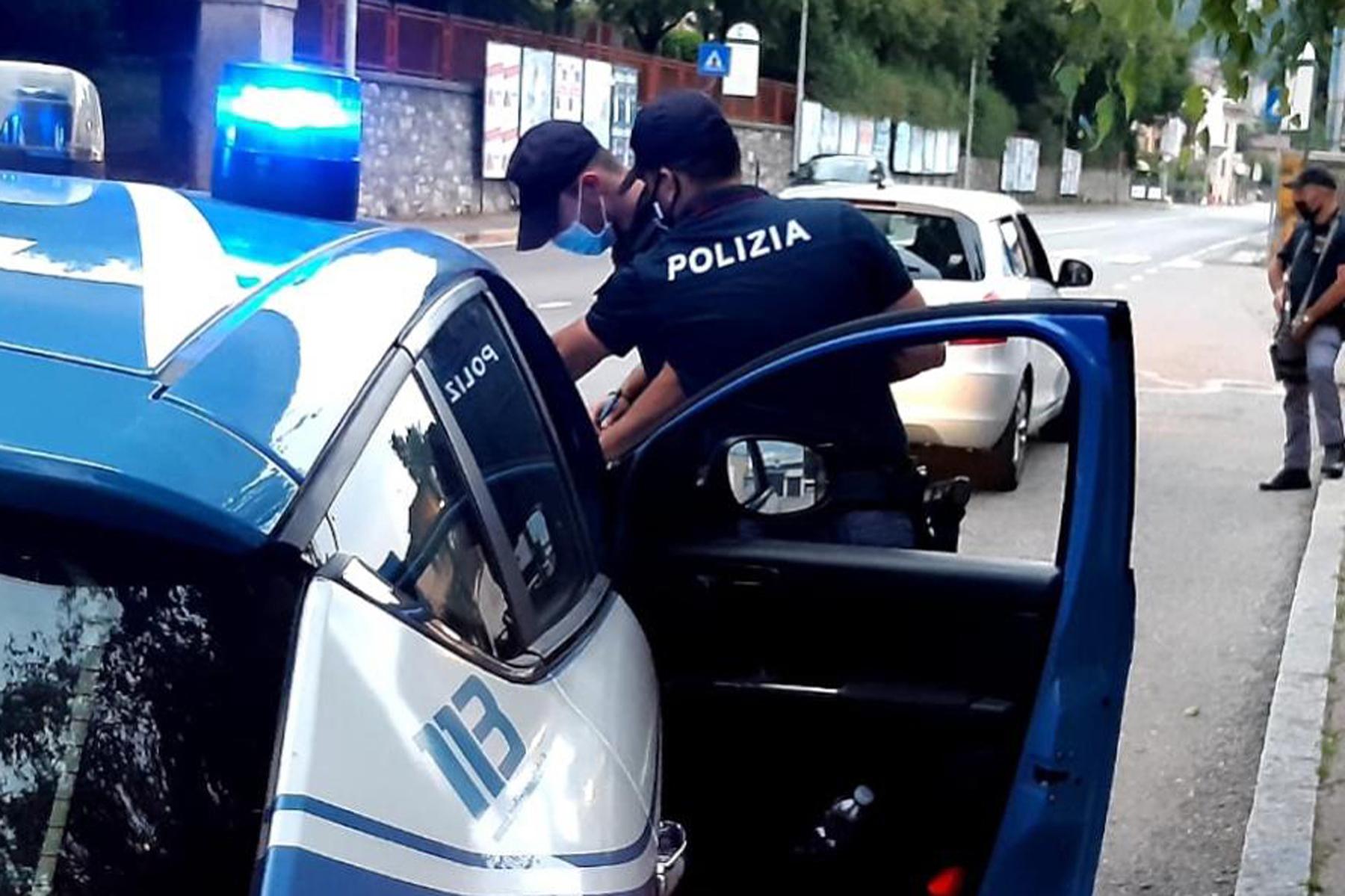 Lecco Guerra Tra Bande In Centro Citt Denunciati Sette Giovani