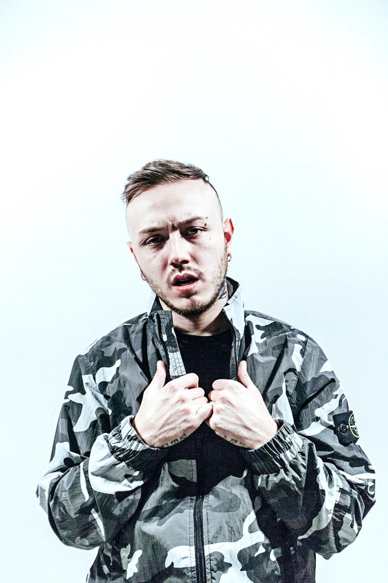 Lazza Il Rapper Di Casa 333Mob In Concerto Ai Magazzini Generali