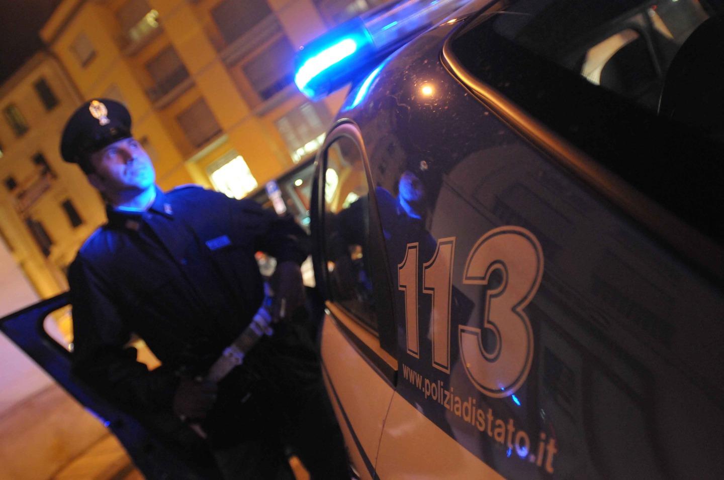 Litiga In Pizzeria Per Un Auto Davanti Al Cancello Chiamata Polizia E