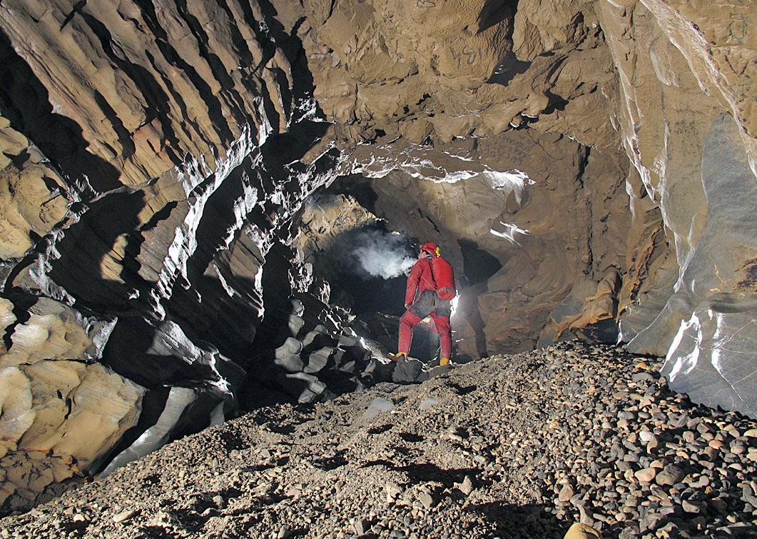 Labirinti Fiumi E Deserti Un Mondo Nascosto Dentro Le Montagne E