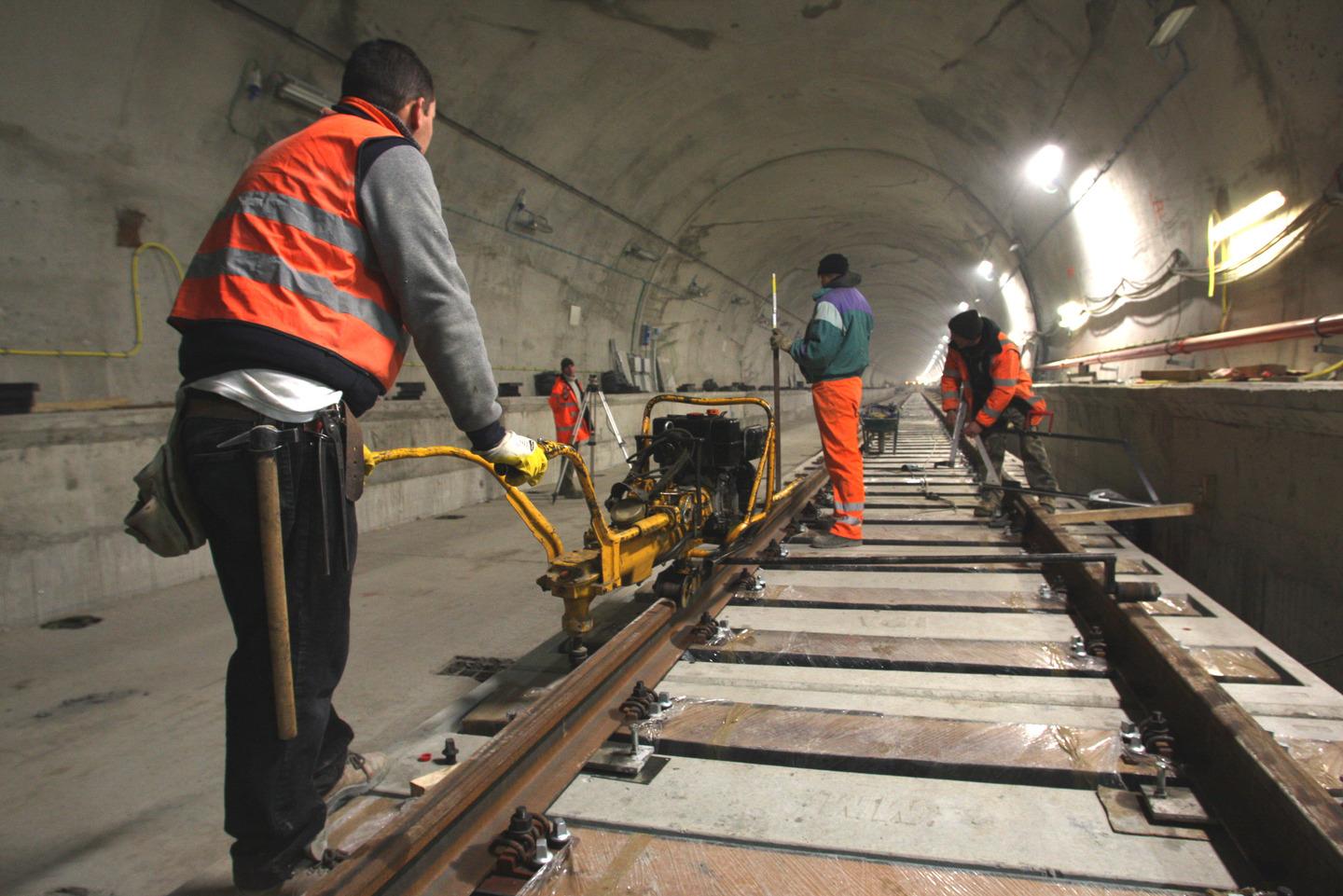 Trasporti Pubblici A Milano Estate Di Lavori E Cantieri Luned Si