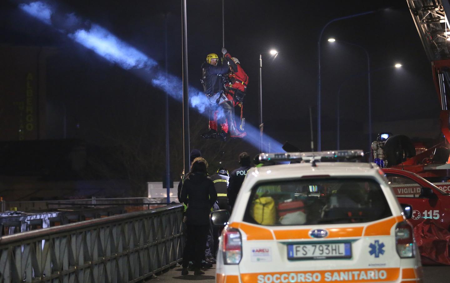 Cadavere nel Mella a Brescia identificata la vittima è un 39enne