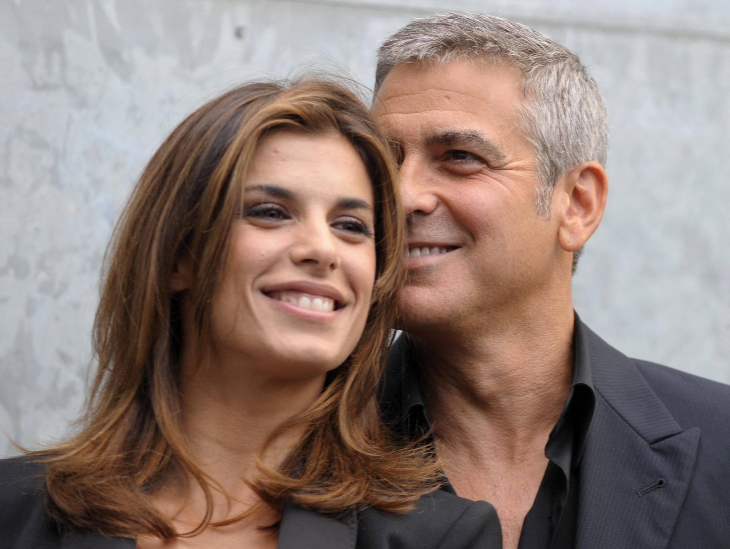 Foto Rubate A Elisabetta Canalis E George Clooney Colpo Di Scena Il