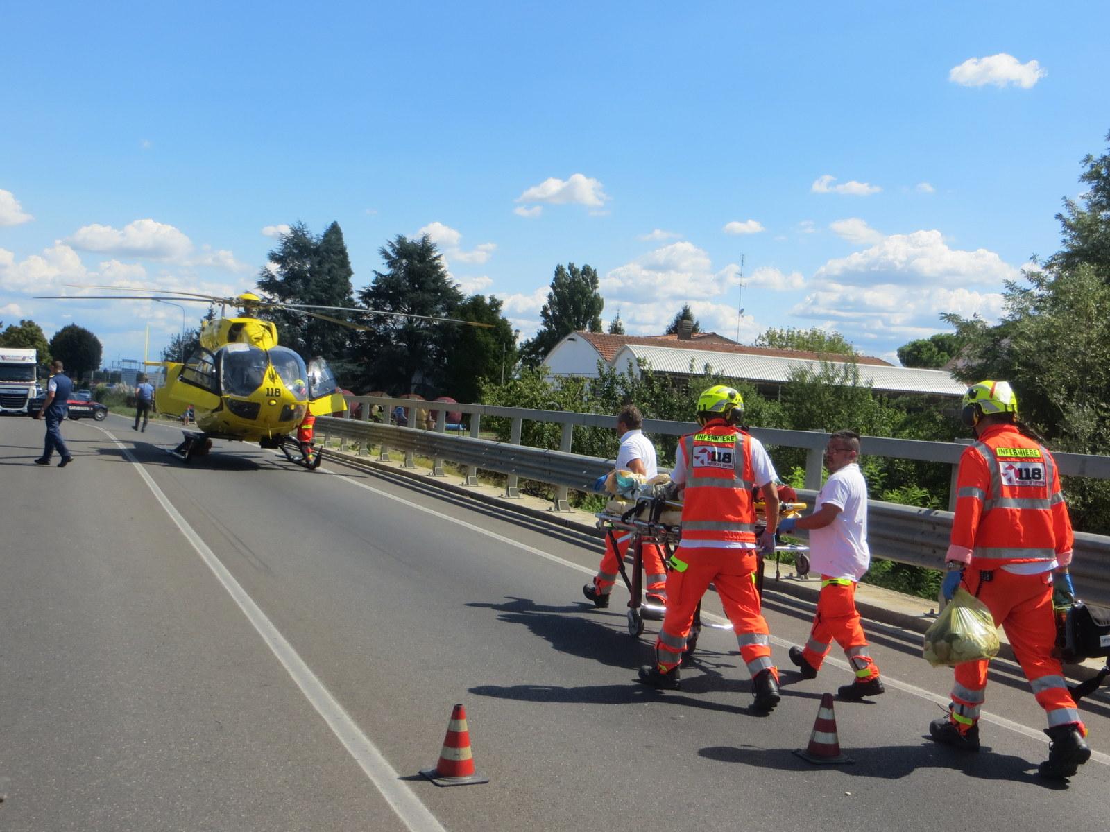 Incidente A Venegono Inferiore Investito E Schiacciato Da Un Auto