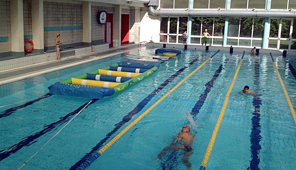 Novate Lavori Al Tetto Della Piscina Gli Iscritti Ci Sentiamo Presi