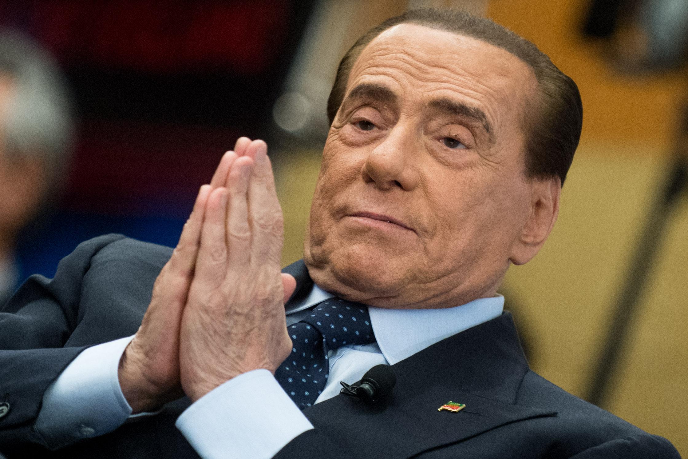 Silvio Berlusconi Bollettino Medico Del San Raffaele Leucemia