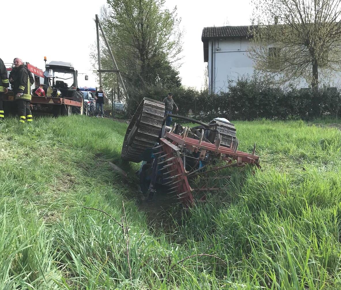 Viadana Muore Schiacciato Dal Tosaerba Mentre Taglia Il Prato