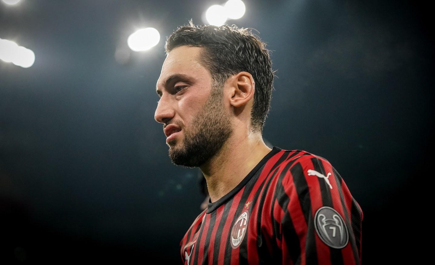 Milan La Provocazione Di Calhanoglu Se Il Bayern Torna Non Dico No