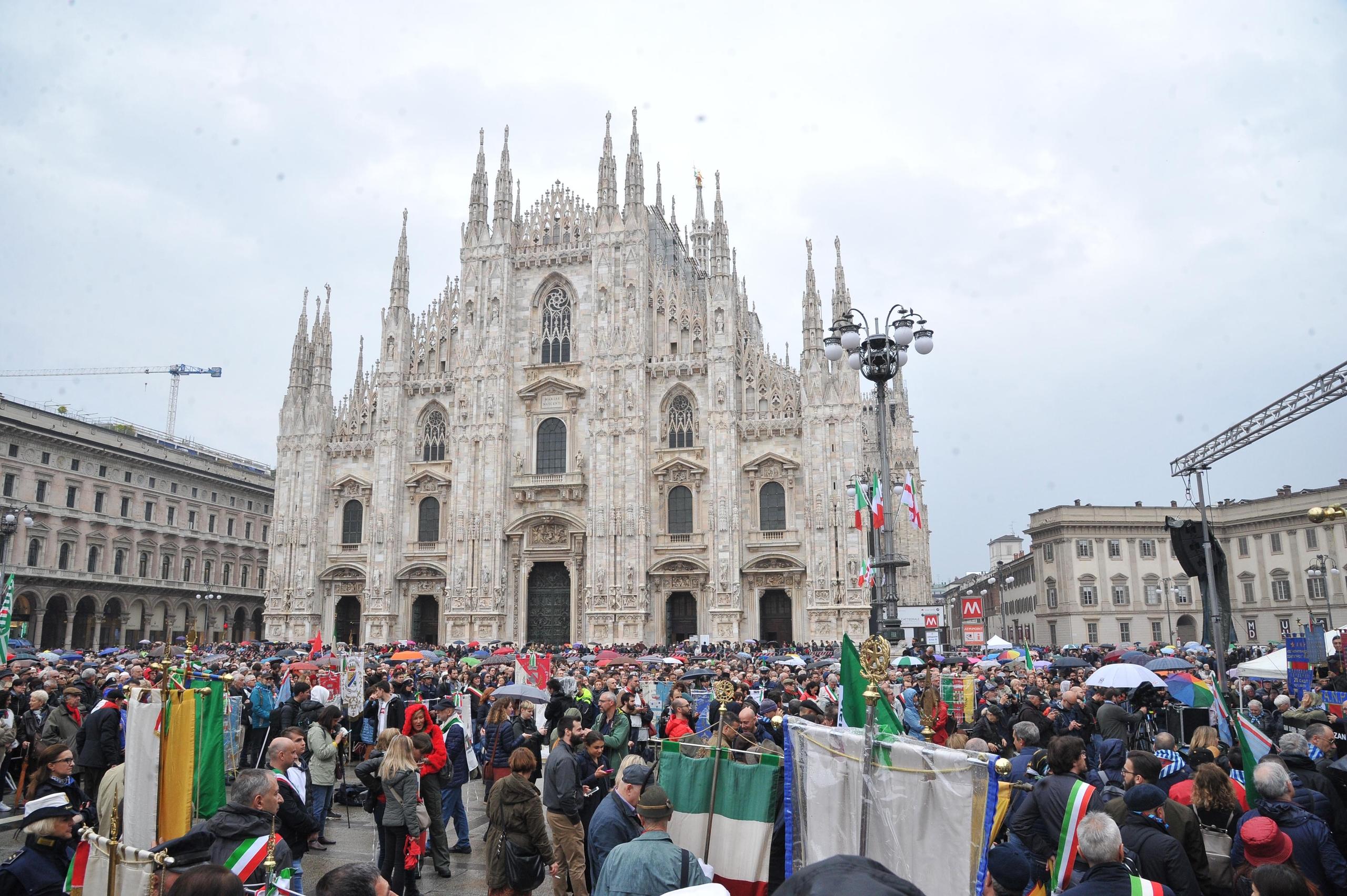 Aprile A Milano In Mila Al Corteo Grande Risposta Della Citt