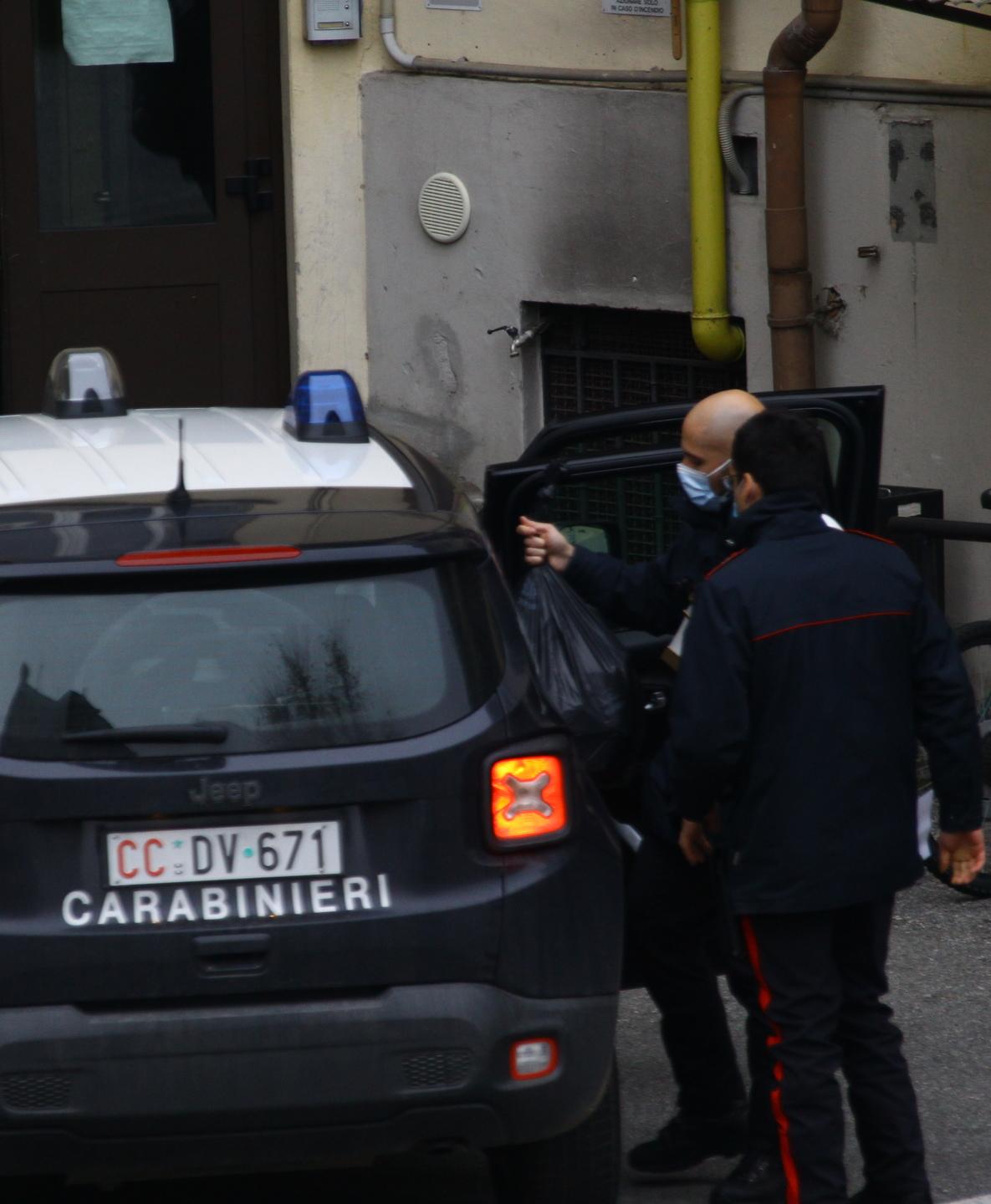 Rapine A Raffica In Bassa Valtellina Arrestati Un Uomo E Una Donna