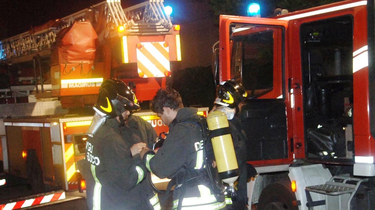 Incendio A Cornate Anziana Salvata Da Casa In Fiamme