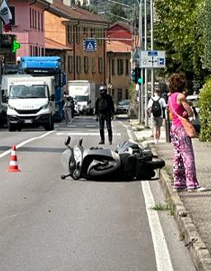 Tragedia Con Lo Scooter Muore Colpito Da Unauto