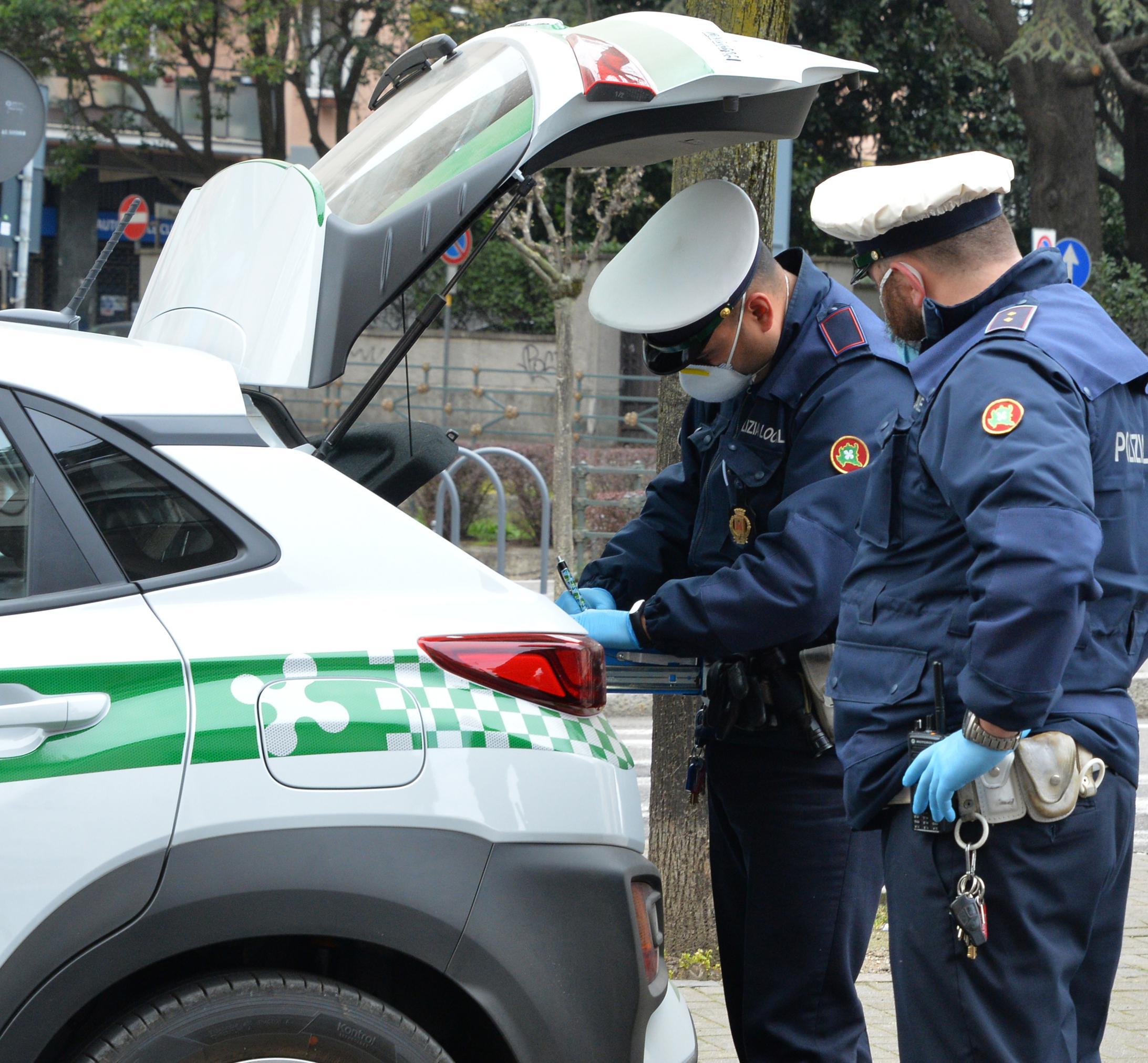 Provoca Schianto E Scappa Rintracciato Dalla Polizia