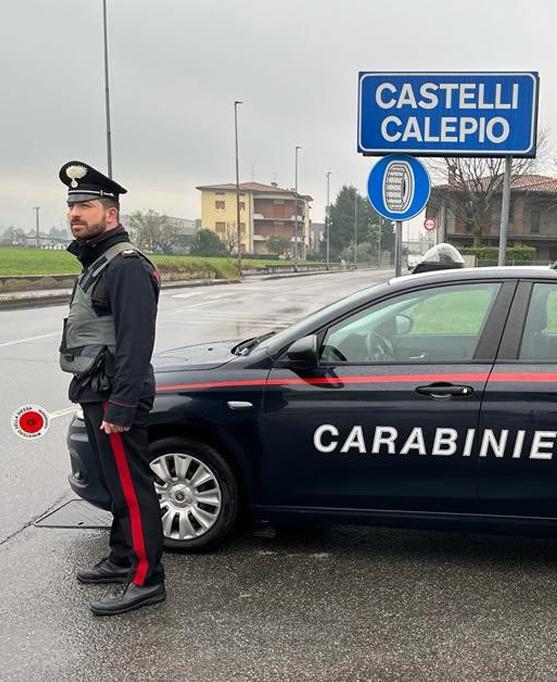 Bergamo Rapina Alle Poste Con La Pistola Tre Uomini Arrestati Dai