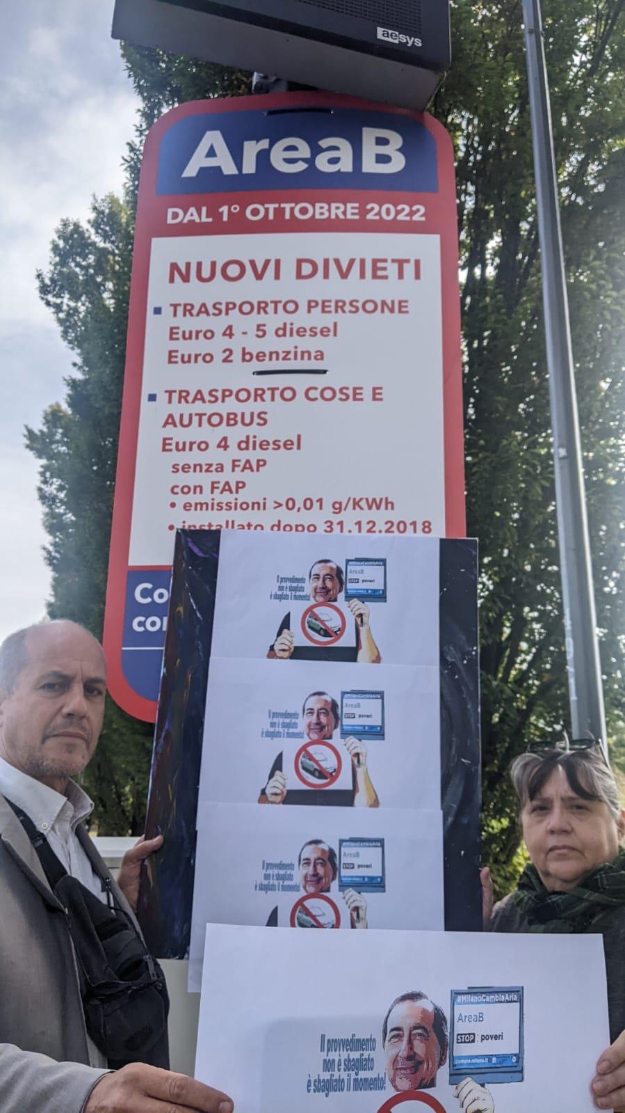 Area B Attiva Da Oggi 1 Ottobre Rozzano Protesta Flash Mob Davanti