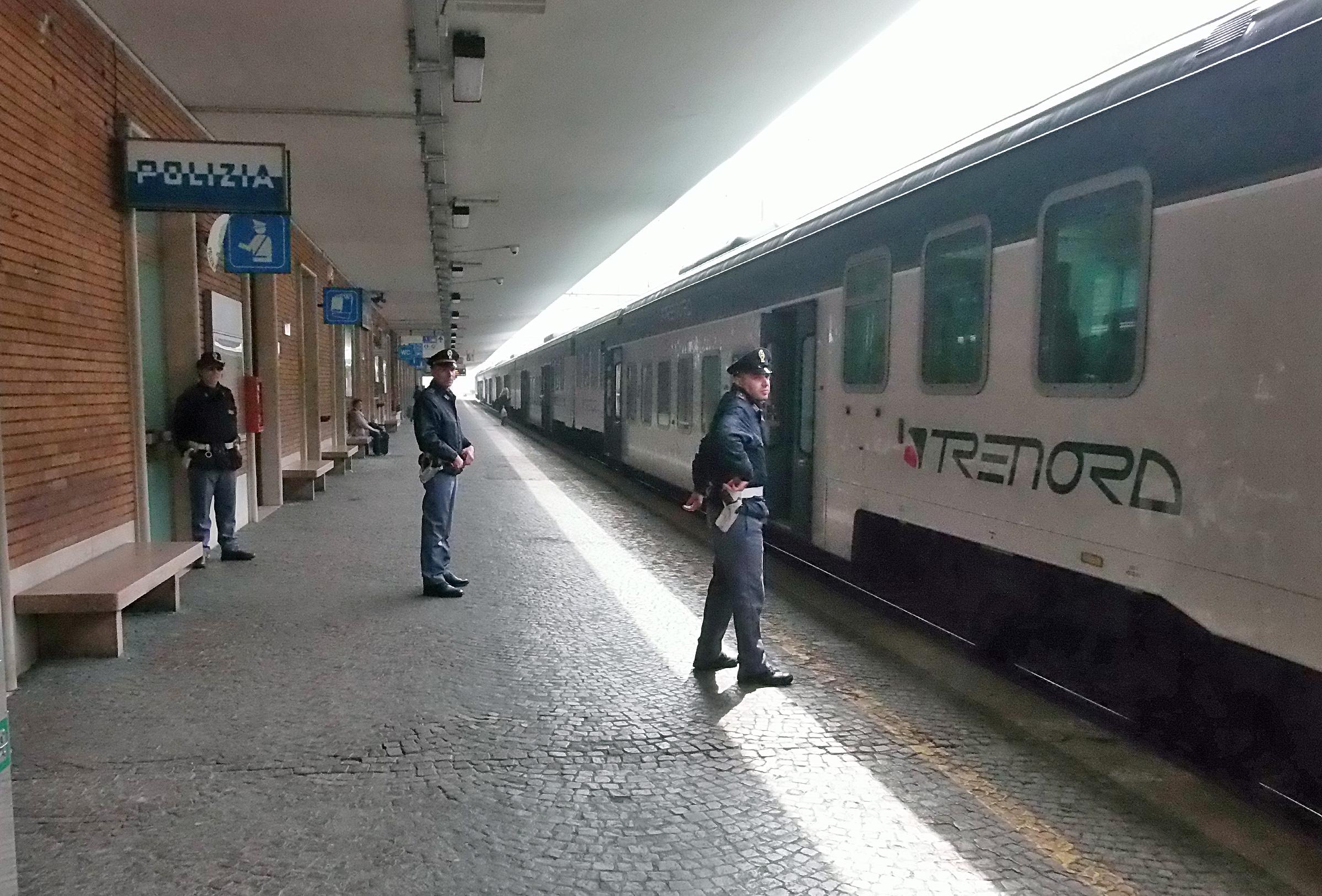 Seregno Capotreno Insultata E Presa A Pugni Da Passeggero Senza Biglietto