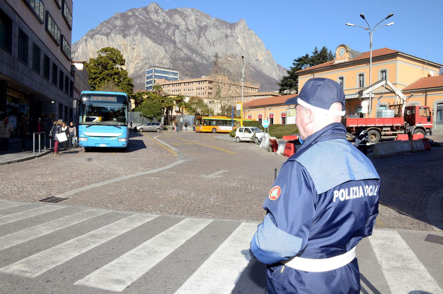 Lecco La Piazza Cambia Nome Era Ora