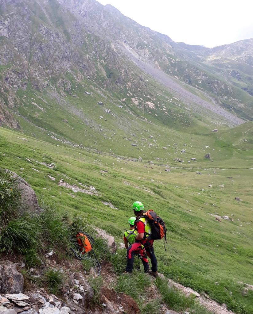 Incidente In Montagna Escursionista Precipita In Un Canale E Muore In