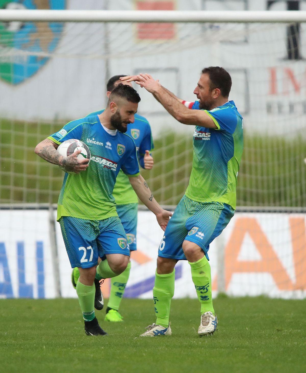 Play off serie C Feralpi Salò la sfida partita dal basso per