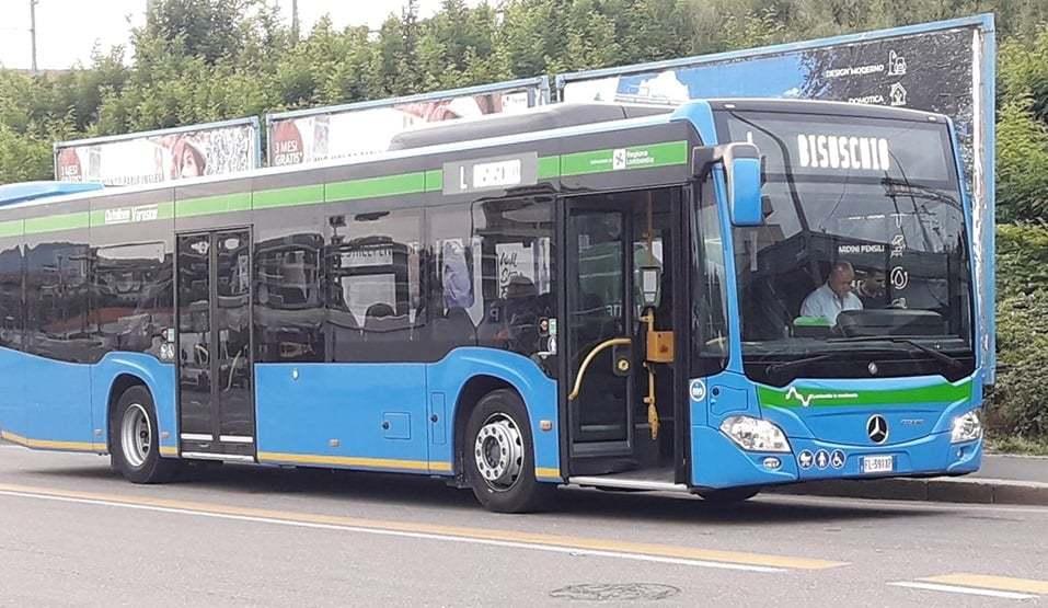 Angera Autista Picchiato Da Due Ragazzi Non Si Fuma A Bordo Del Bus