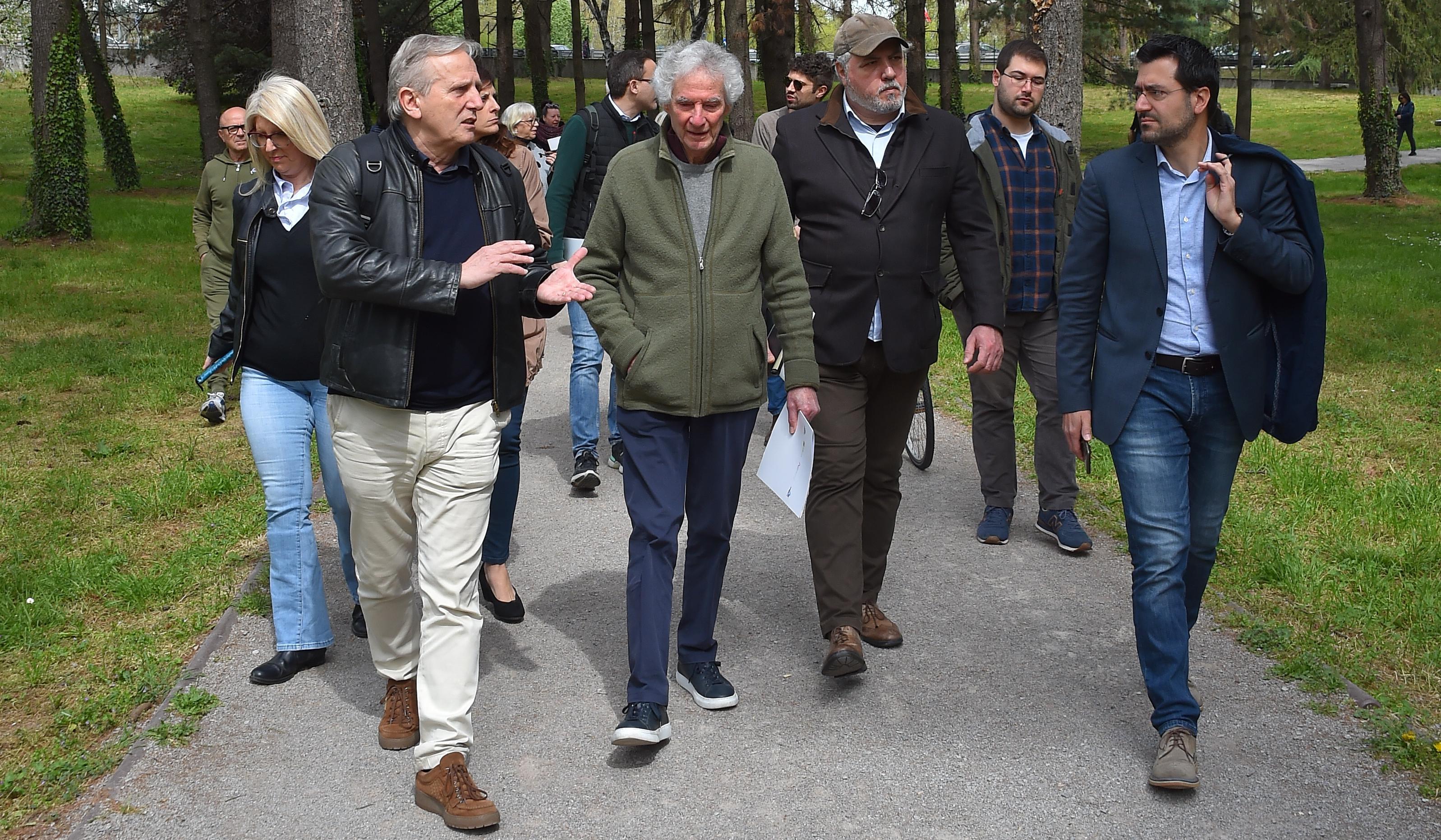 Abbattimenti Al Parco Del Castello Di Legnano Nuovi Alberi Per