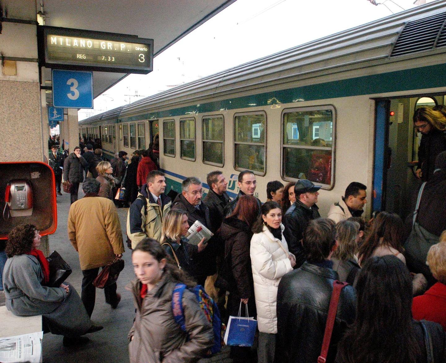 Trenord Bonus Gennaio Pendolari Lombardia Quali Sono Le Linee Interessate