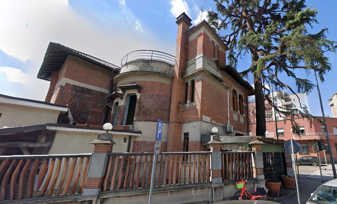 Milano La Villa Neogotica Della Maggiolina Demolita Per Far Posto A