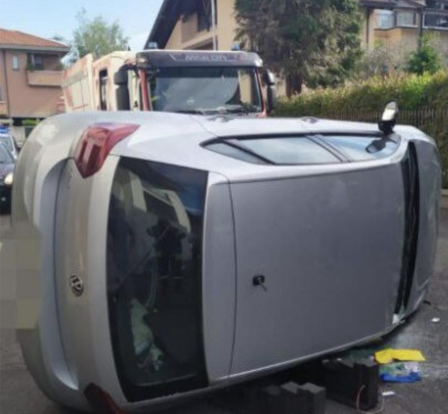 Anziana Si Ribalta In Auto Colpa Delle Strade