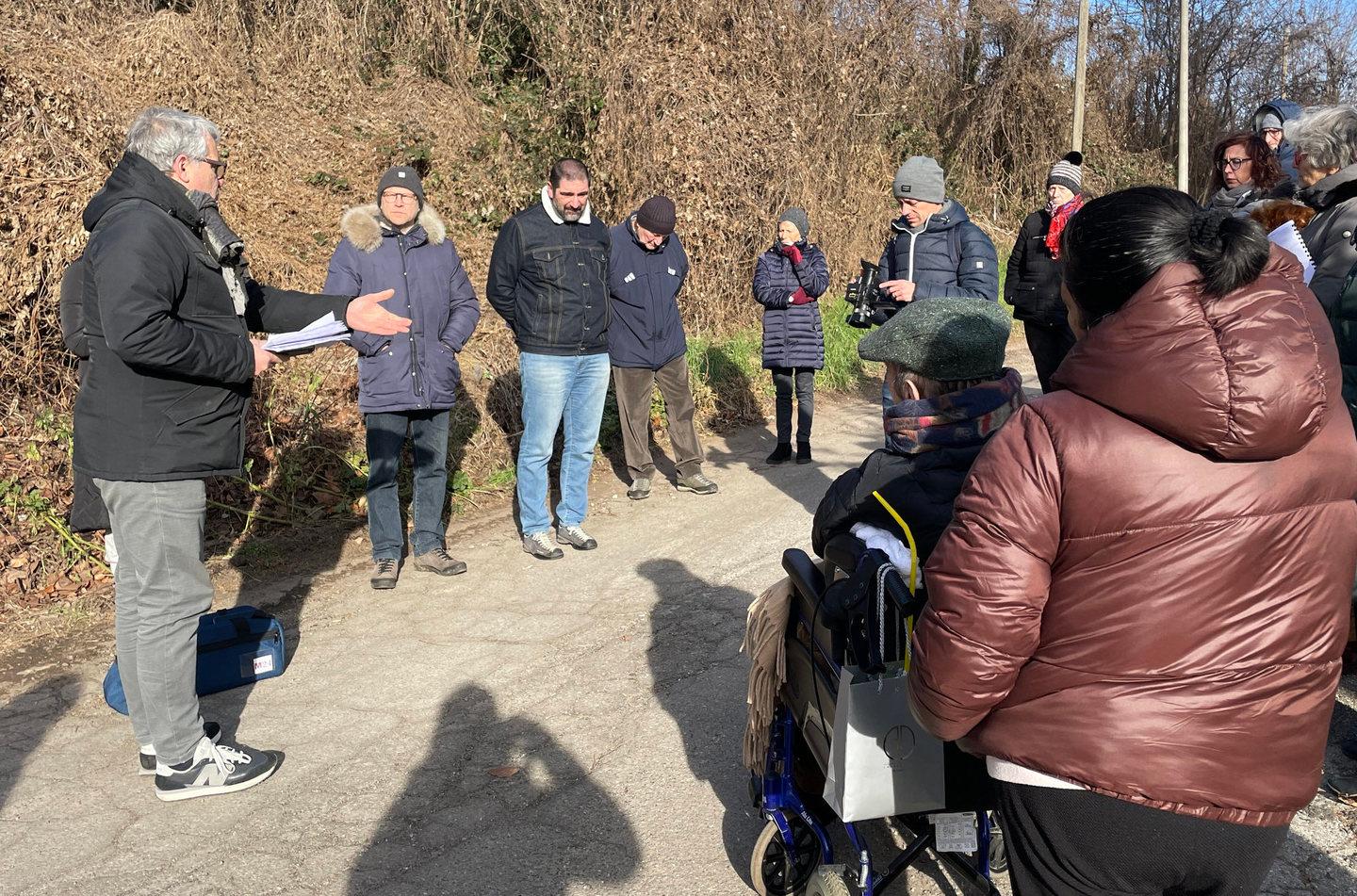 Varese S Allestensione Di Via Selene Valvola Di Sfogo Ai Mezzi Pesanti