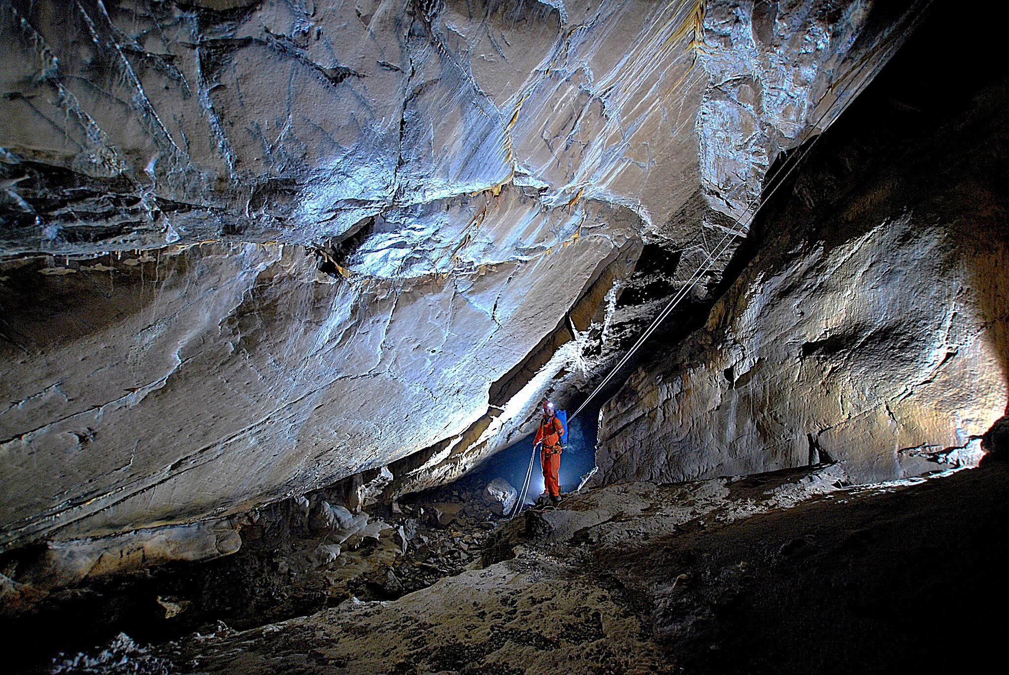 Zelbio Speleologi A Caccia Del Respiro Sperimentazione Nelle