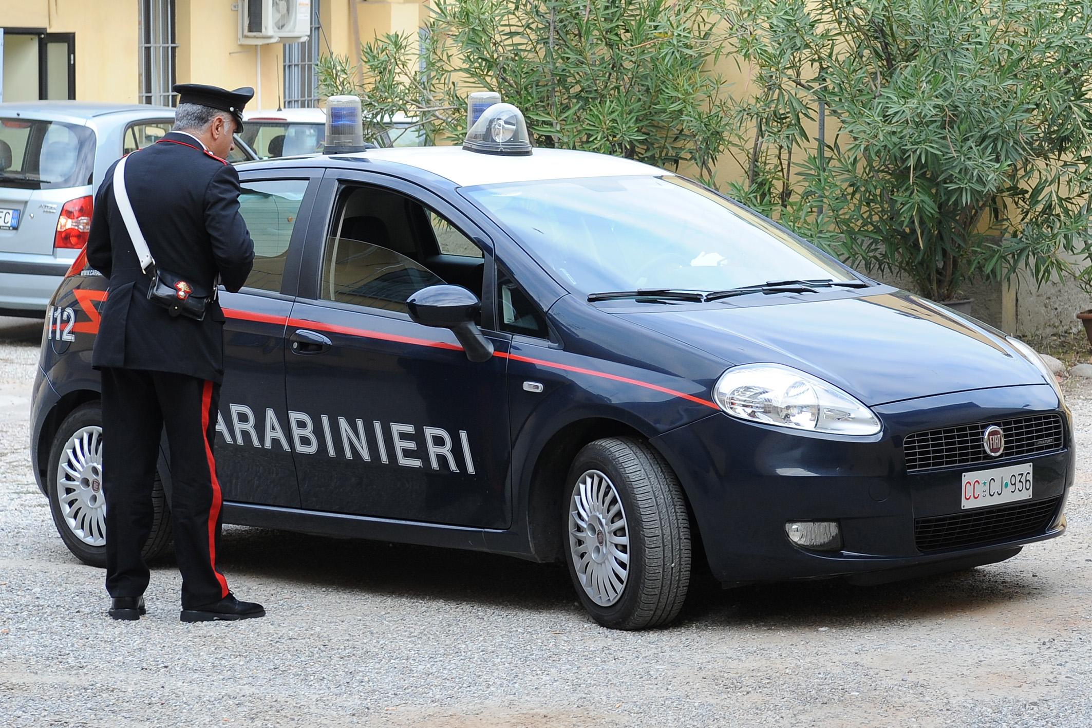 Rovello Porro Fanno Saltare Il Bancomat Colpo Da Mila Euro