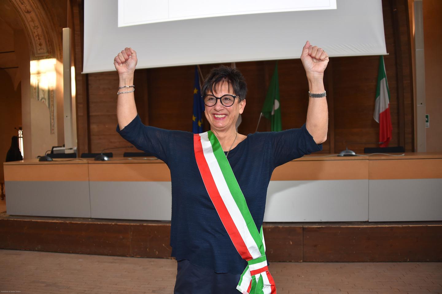 Ballottaggio Nerviano Il Nuovo Sindaco Daniela Colombo Battuto Cozzi