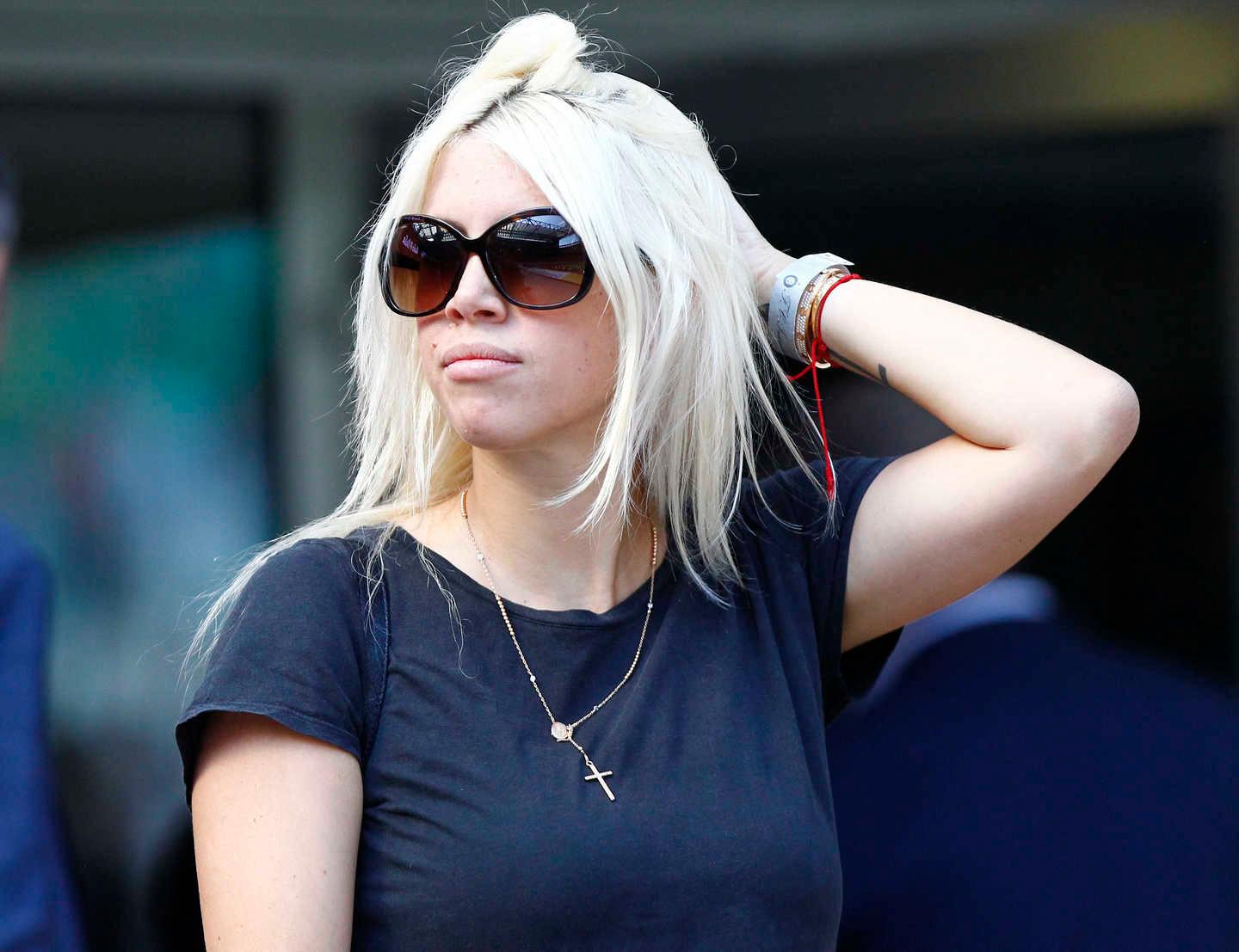 Wanda Nara c è una novità la moglie di Icardi diventa scrittrice