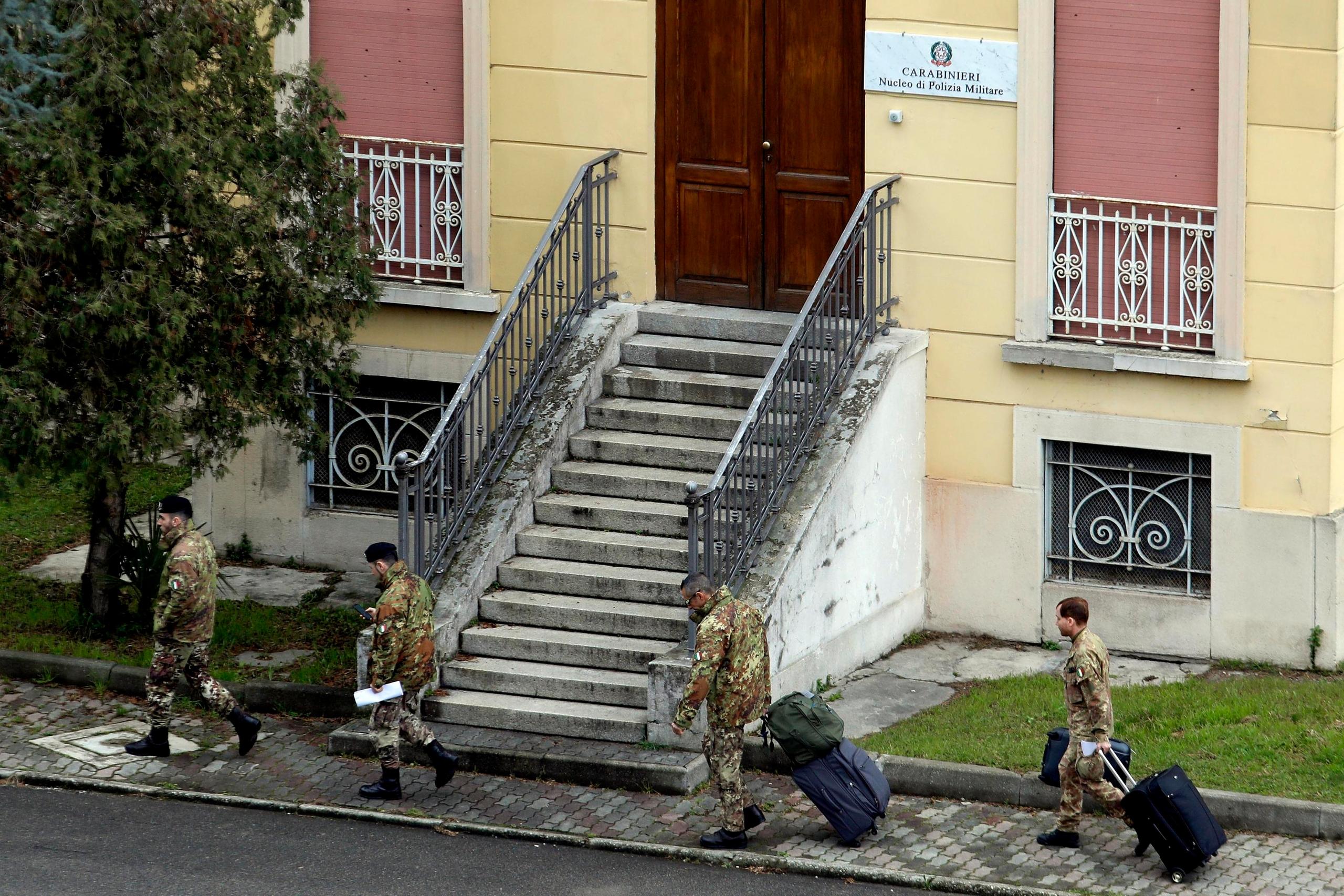 Coronavirus In Lombardia Primo Paziente Arrivato All Ospedale Militare