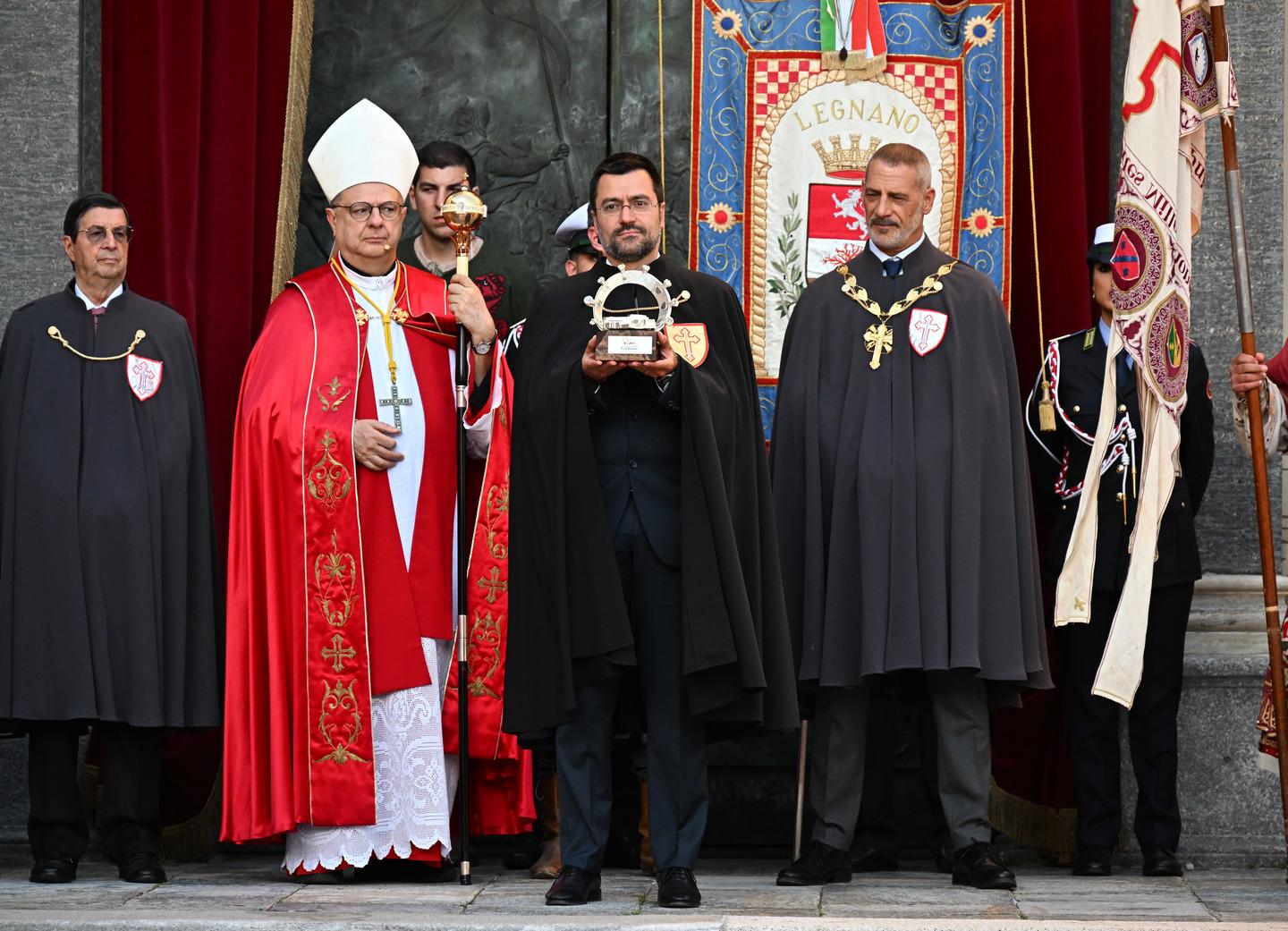 Tradizione Del Palio Rispettata Traslazione Della Croce E Consegna Del