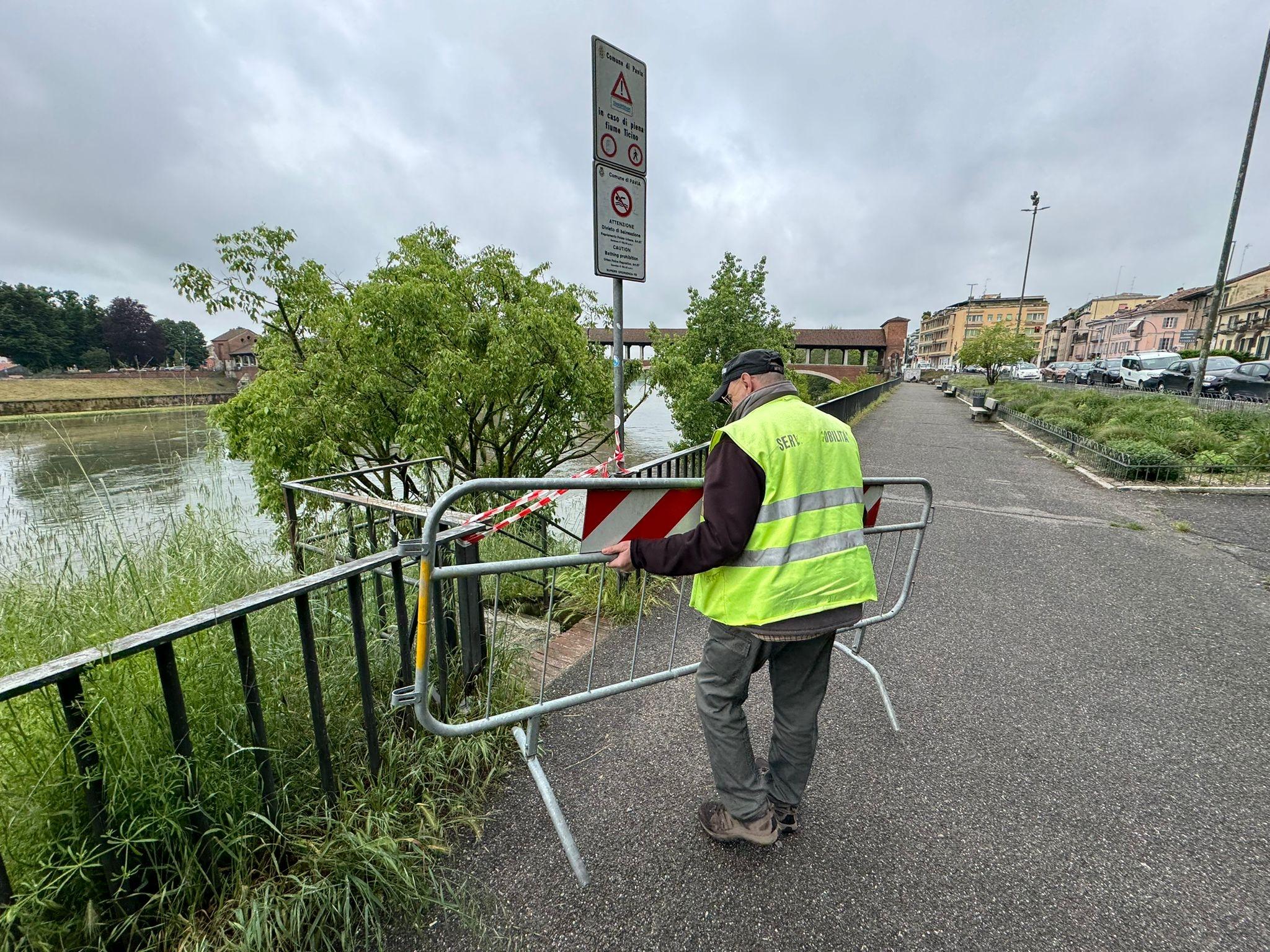 Ticino Sopra Il Livello Di Guardia Ciclabile Allagata Dopo Il