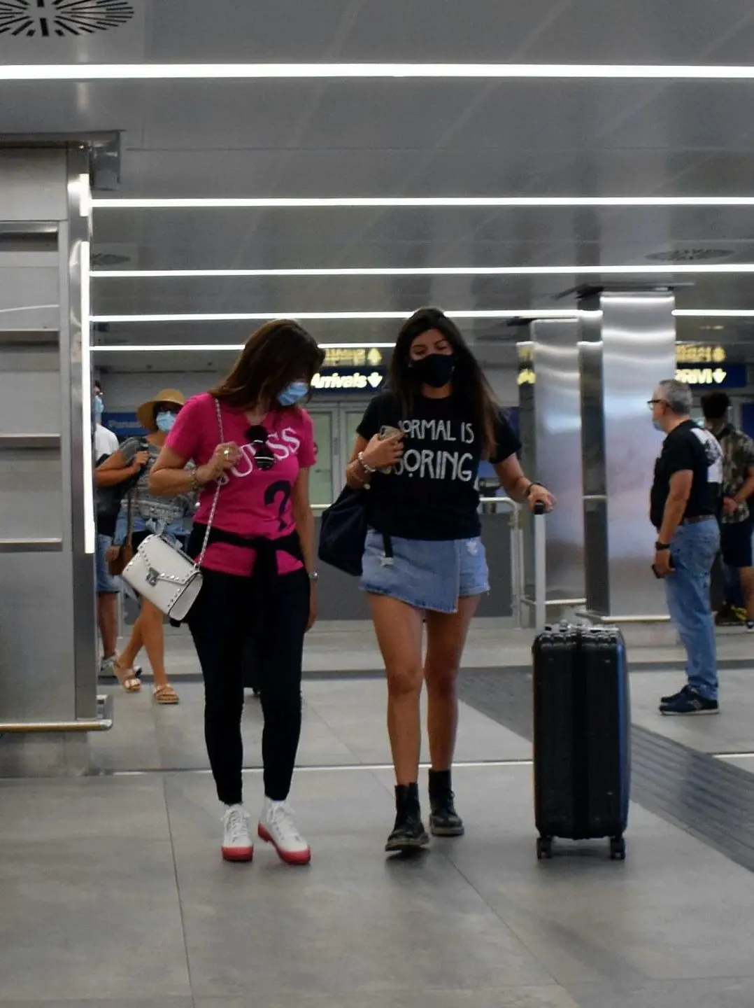 Coronavirus, tamponi solo a Malpensa. Linate escluso