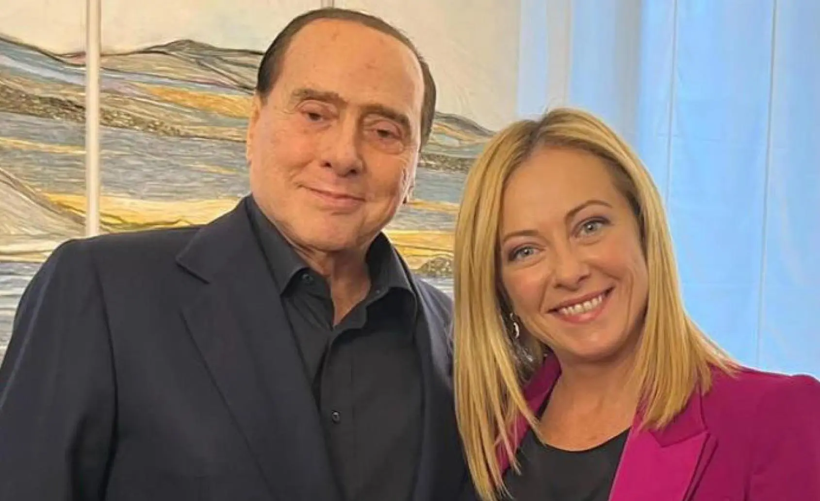 Giorgia Meloni incontra Silvio Berlusconi al San Raffaele: “L’ho trovato di ottimo umore”