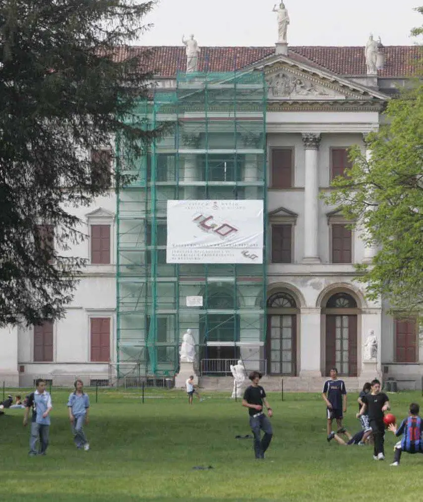 Villa Tittoni, costi lievitati per l’auditorium