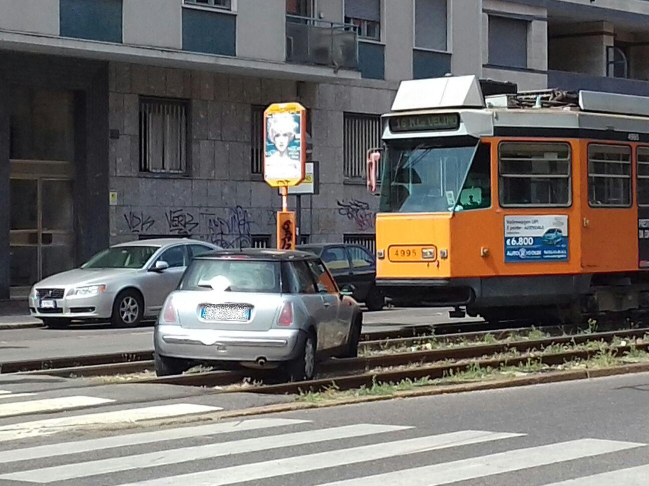 Una nuova vita per i tram 4700: primi giorni di servizio della vettura 4731  :: Segnalazione a Milano