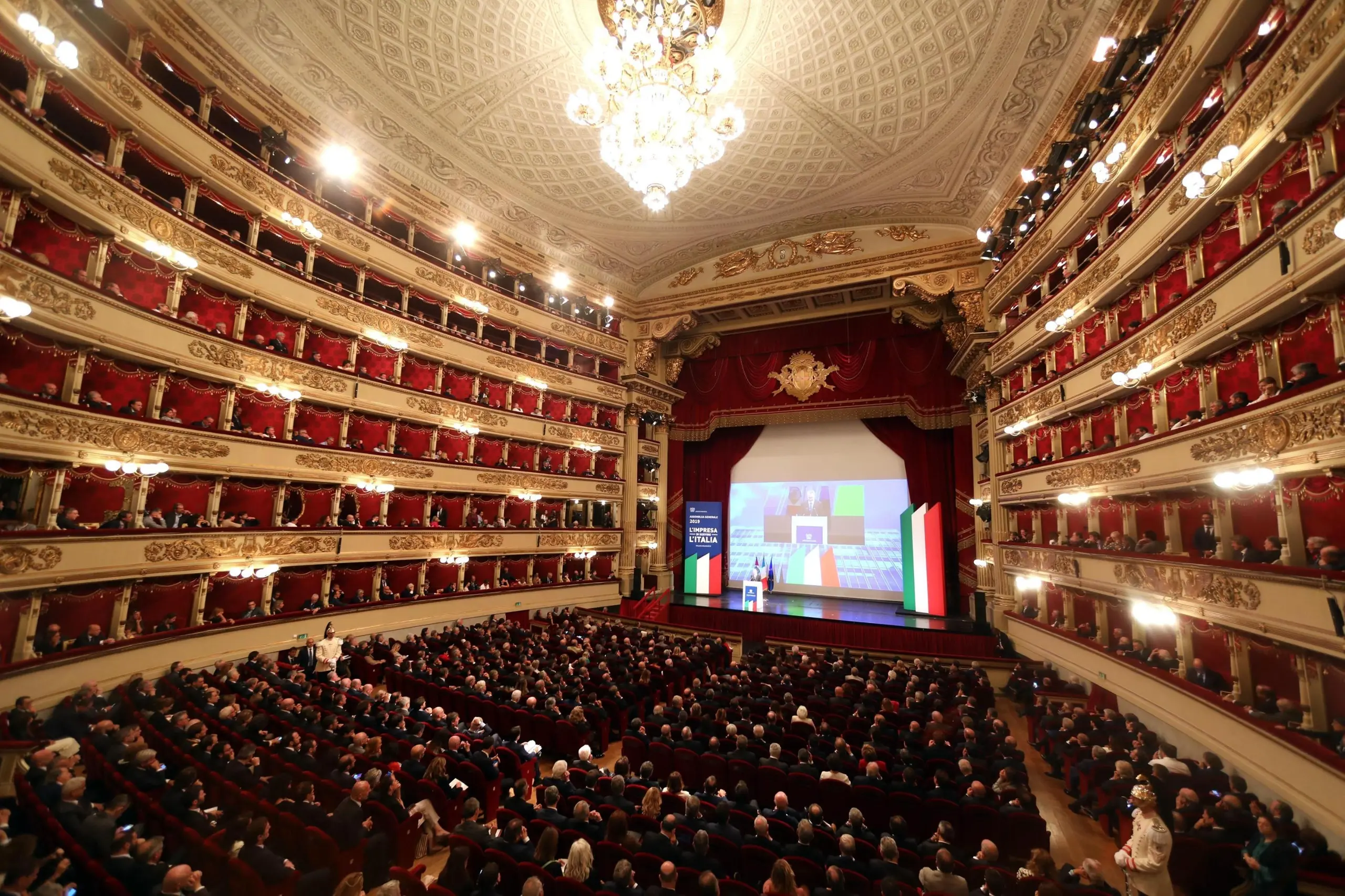 Assolombarda, minuto di silenzio per Giorgio Squinzi