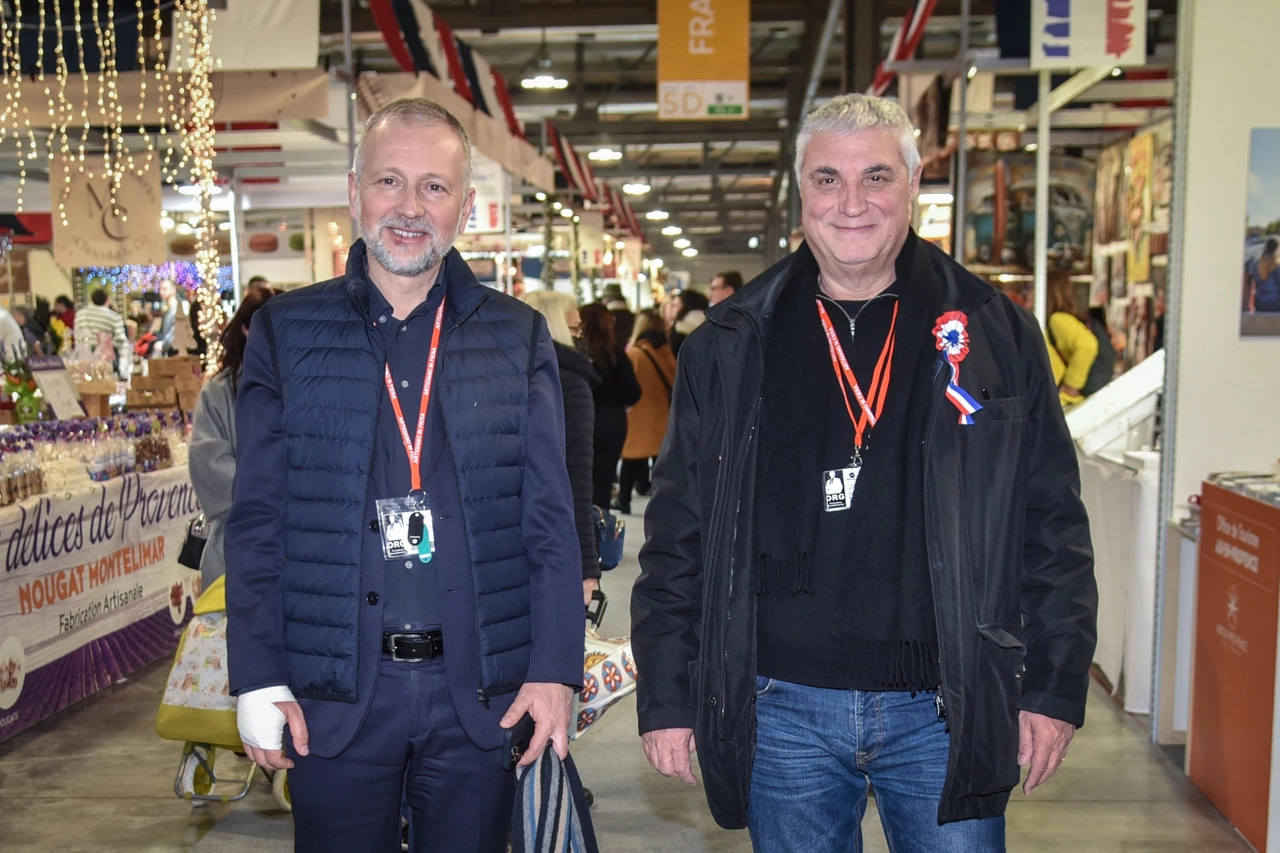 Gabriele Alberti e Antonio Intiglietta all’inaugurazione del padiglione della Provenza all’Artigianato