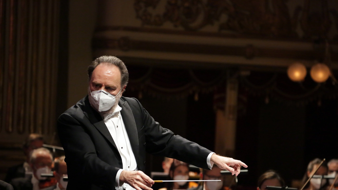 il direttore Riccardo Chailly durante le prove