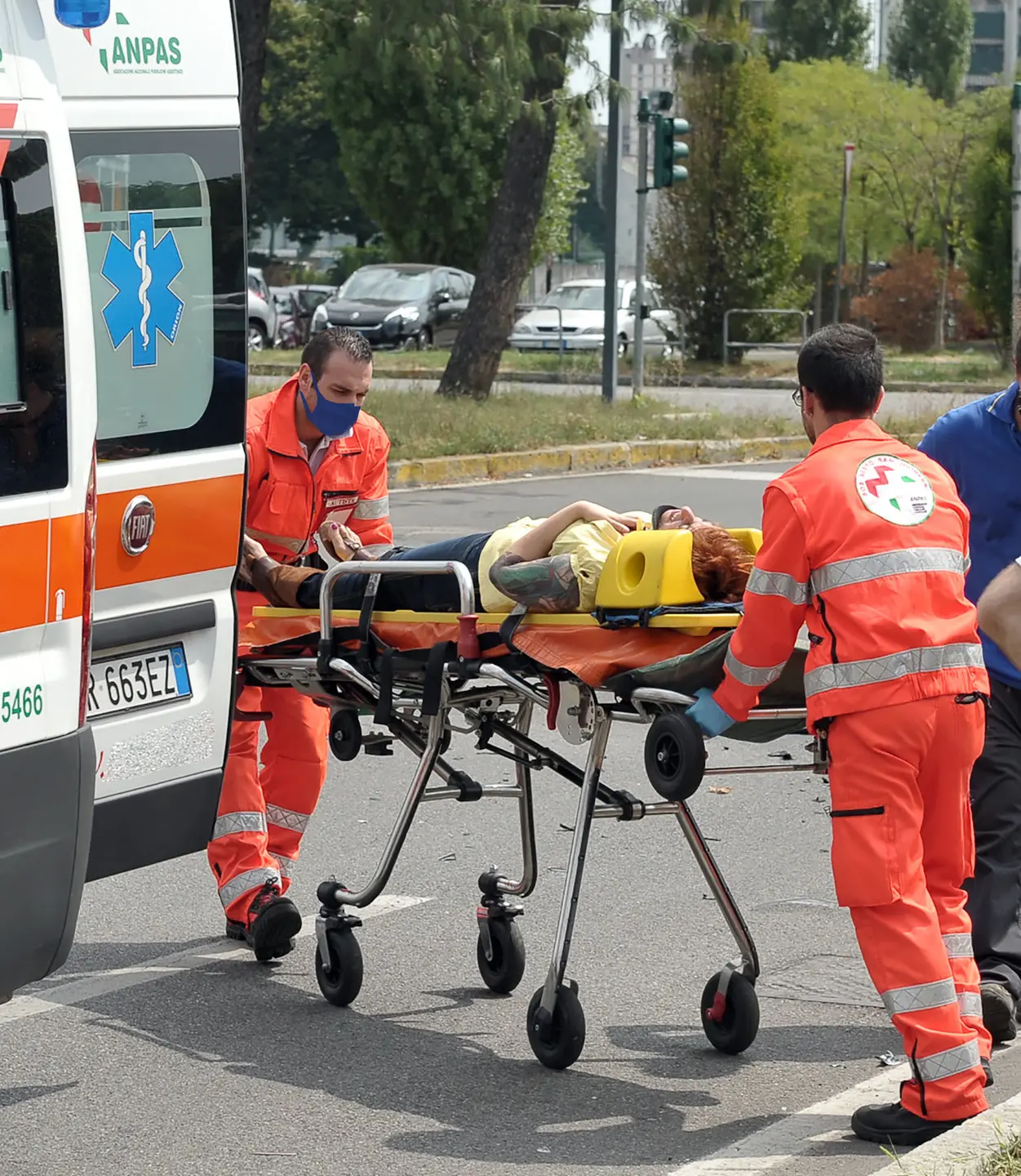 Diciassettenne accoltellato, trovato l'aggressore