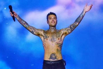 Fedez ricoverato in chirurgia. Ecco perché Chiara Ferragni è rientrata a Milano