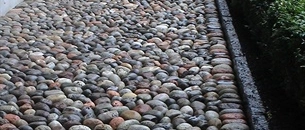 Esempio di pavimentazione con pietra di fiume