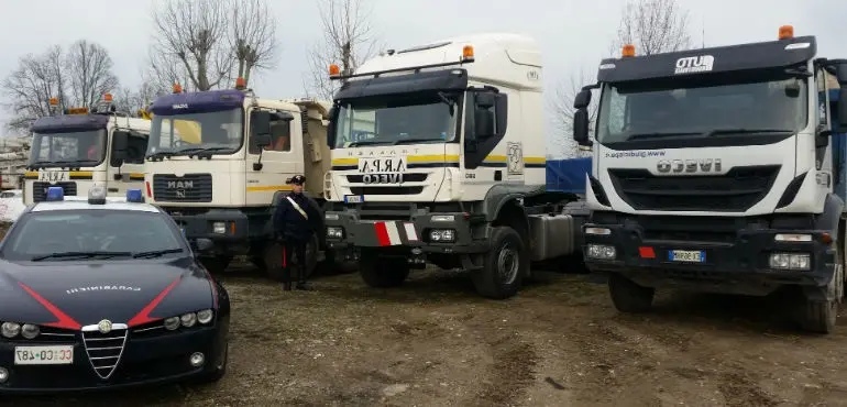 Casalmorano, ritrovati in un capannone 5 camion rubati