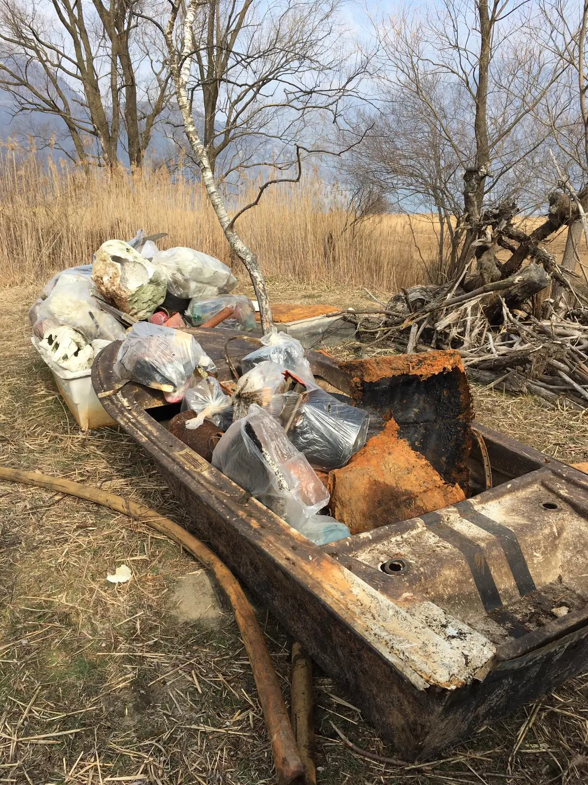 Novate Mezzola, Pian di Spagna ridotto a una discarica