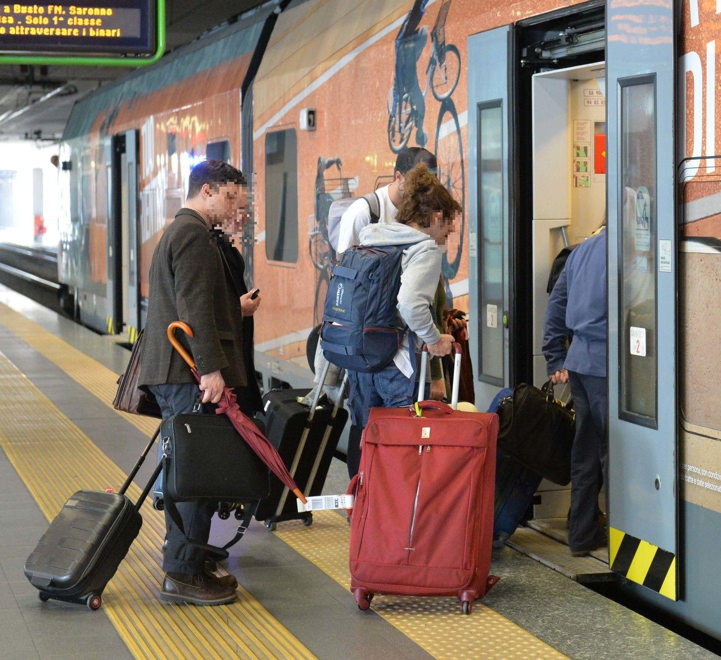 Tentano La Rapina In Treno Fermati Tre Salvadoregni