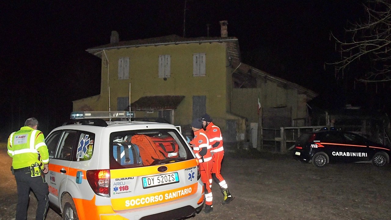 Soccorsi e carabinieri sul luogo dell'incidente di caccia (Torres)